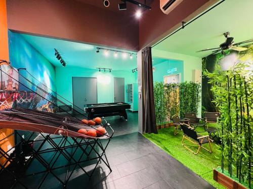 PJSS2BathtubKaraokeBuffet18Pax5KMto1Utama