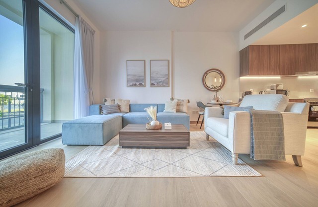 Placid 1BR at La Cote 5 Palm Jumeirah by Deluxe Holiday Homes