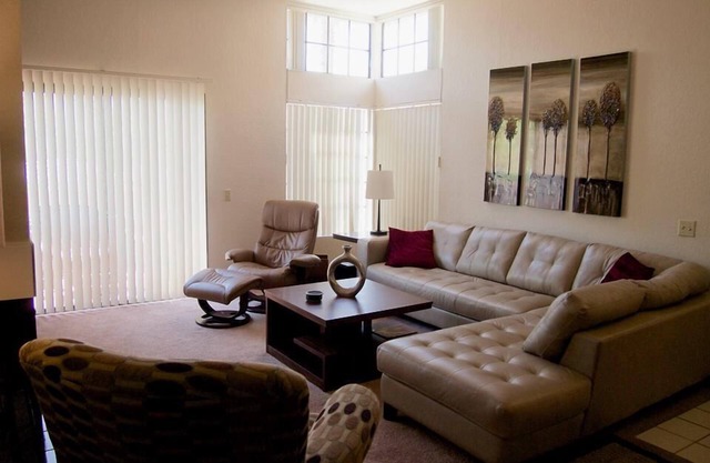 Planet Claire - Swanky Palm Springs Condo sleeps 2-4