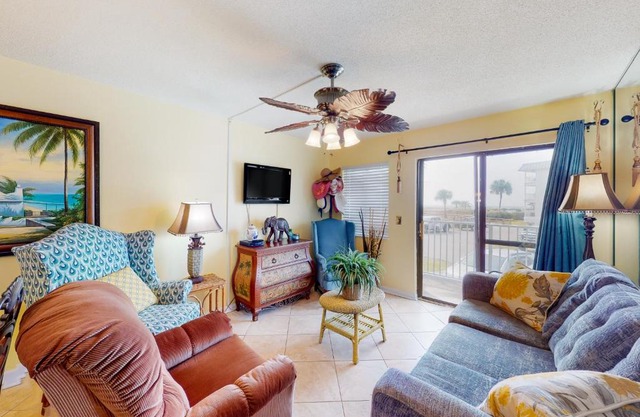 Plantation East #1104