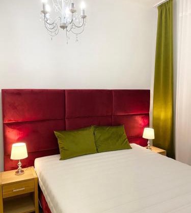 Platános Apartman Tata