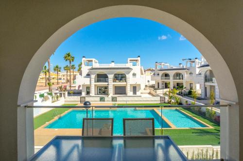 PLATINUM EXCELLENT PENTHOUSE x