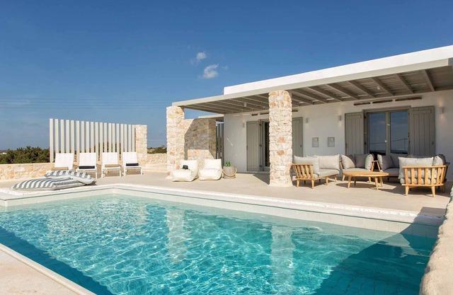 Platinum Paros Villa | 5 Bedroom Villa | Private Swimming Pool & Stunning Sea.