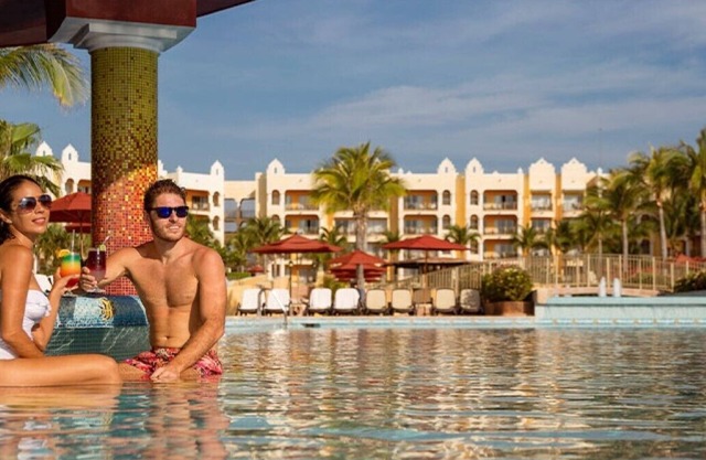 Playa del Carmen Beach Paradise: 2BR Suite at Royal Haciendas with tennis & golf