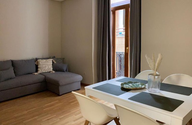 Plaza Ayuntamiento Apartment