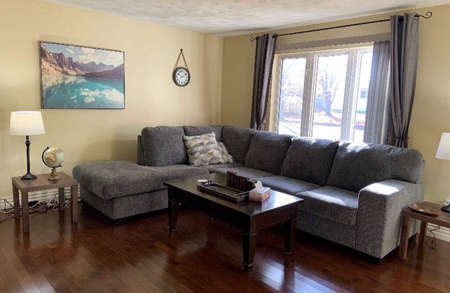 Pleasant 3 Bedroom Moncton Home with Jacuzzi