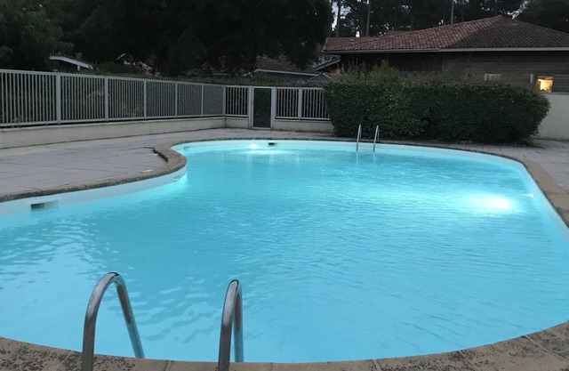 Pleasant 4/6-person apartment with swimming pool