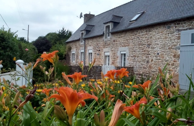 Pleasant farmhouse between land and sea