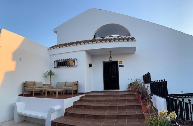 Pleasant Studio House in front of the beach