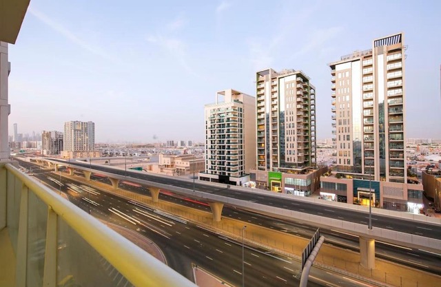 Plush Homes - Vibrant and Contemporary 1 BR in Furjan