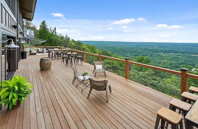 Pocono Mountain Ski Tour! 2 Units w/Access to Indoor Waterpark & Lazy River!