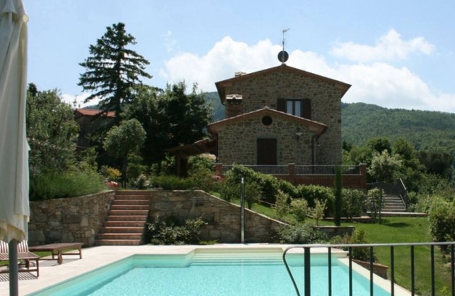 Podere Altalena, Nice country house with infinity pool