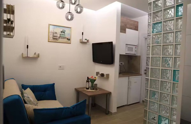 Point Apartment