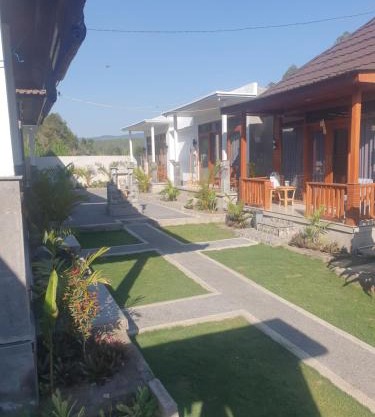 Polege Side Cottage and Jeep tour