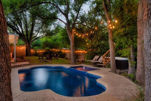 Pool & Hot Tub Luxury Escape Gym & Gameroom
