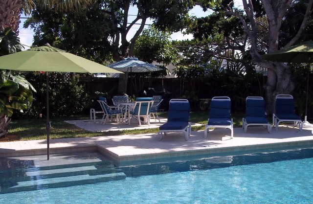 Pool house,3/2, Sleep 6, Beach 3',4 car park, Paley/Port/Rybo/Cracker Boy, Dogs