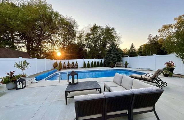 Pool is closing October 15! Hot Tub open year round!