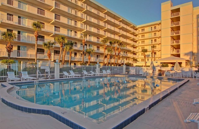 Pool, Ocean Views, Steps to the Beach. Near everything Cocoa Beach Has to Offer