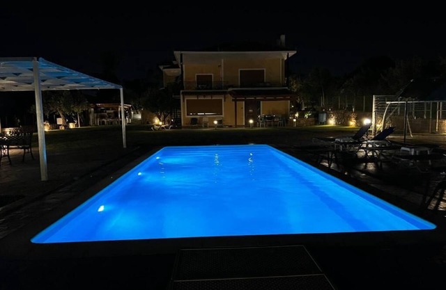 Poolhouse resort close to athens airport