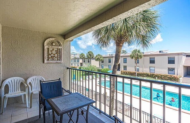 Poolside Bliss, Beachside Charm! 3-Min walk to Indian Shores Beach!