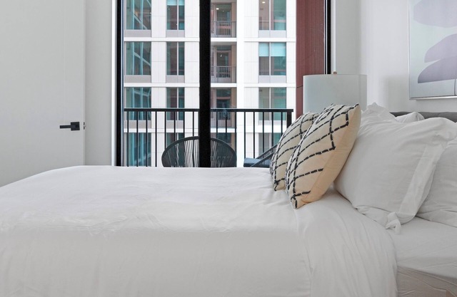 PoplarHouse 1BD 2 - One Bedroom Apartment, Sleeps 2