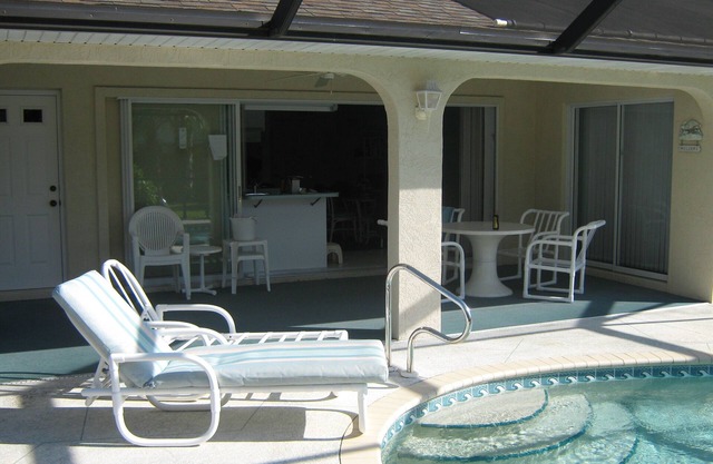 PORT CHARLOTTE FLORIDA POOL HOME