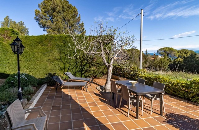 Port de la Selva 94 - Apartment with large garden