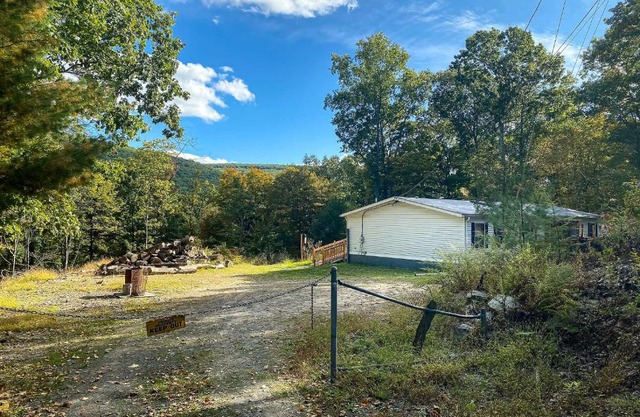 Port Jervis Home about 8 Acres with Mountain View!