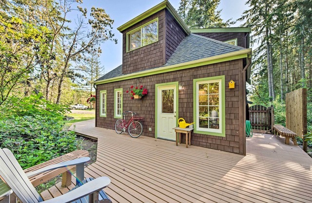 Port Townsend Cottage Near Wineries & Golf