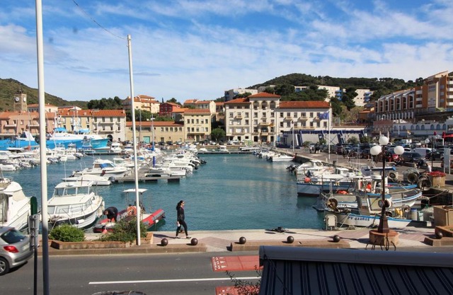 Port-Vendres: T2 4 pers ascenseur, loggia ensoleillée, près des commerces - FR-1-309-188