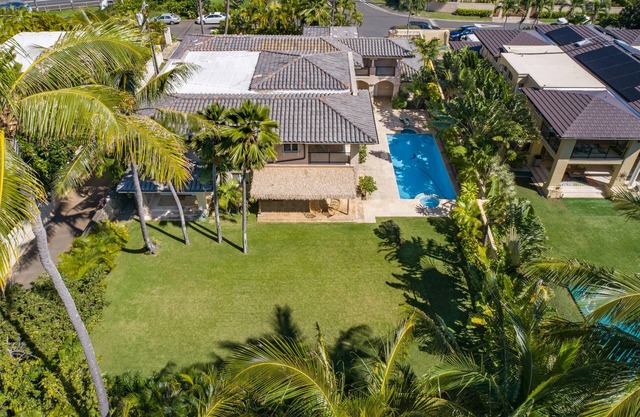 Portlock Beach House