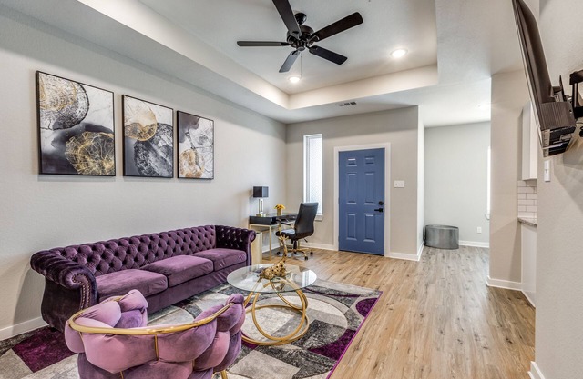 Posh living in gated new area!