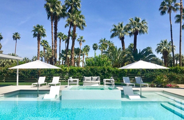 Post Palms // luxury mid-century modern estate in Vista Las Palmas