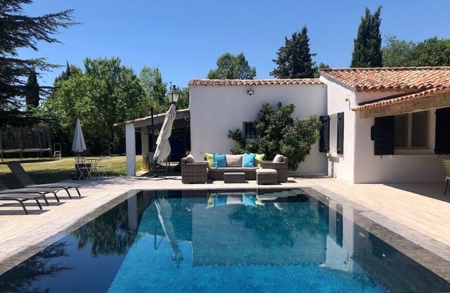 Prachtige Villa in de Luberon met Prive Zwembad en 1,5 Hectare Tuin