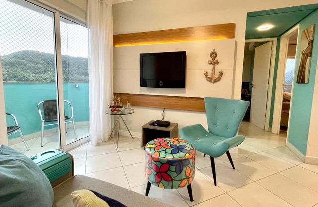 Praia do Tombo Reformado, Piscina, Varanda Gourmet, Ar Condicionado, cama King Size, Smart TV, Wi-Fi