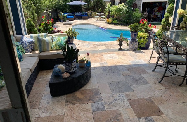 Premier BEACH BLOCK w OCEAN VIEWS, POOL, Steps from the Sand, Gorgeous Backyard