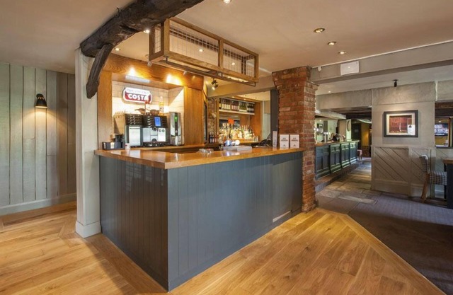 Premier Inn Gloucester - Little Witcombe