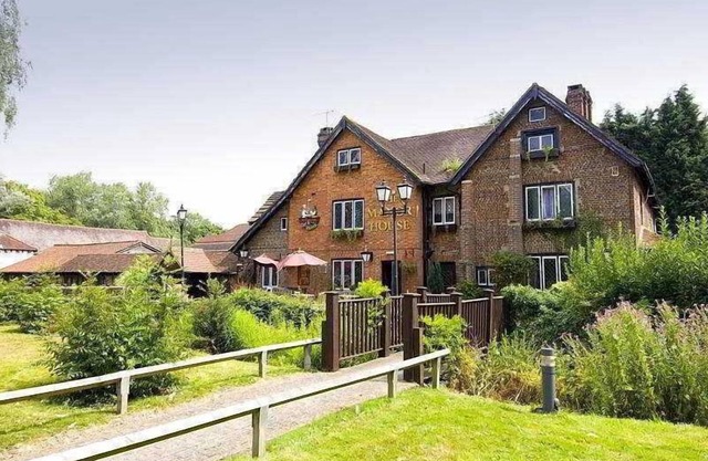 Premier Inn London Gatwick South