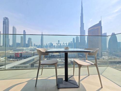 Premium 3BR plus Maids Burj Khalifa & Dubai Mall view