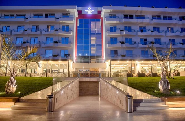Premium Beach Hotel