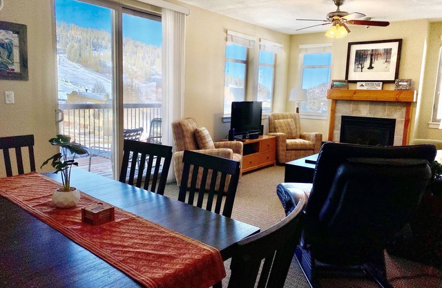 PREMIUM Mountain View Luxury Condo at WP Base 2B/2B w/deck