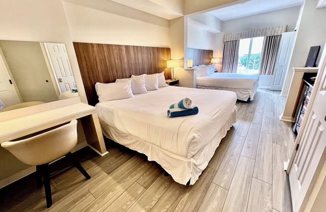 Premium Universal Studios King Bed Resort Studio Free Parking Kitchenette 507H
