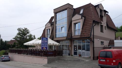 Prenoćište i restoran Ihthis