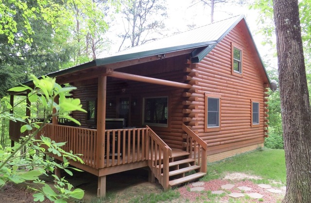 Preserve Cabin : Sleeps 12 - 3 br/6 Beds, Jacuzzi