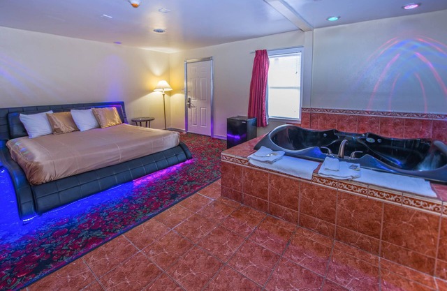 Presidential Inn & Suites