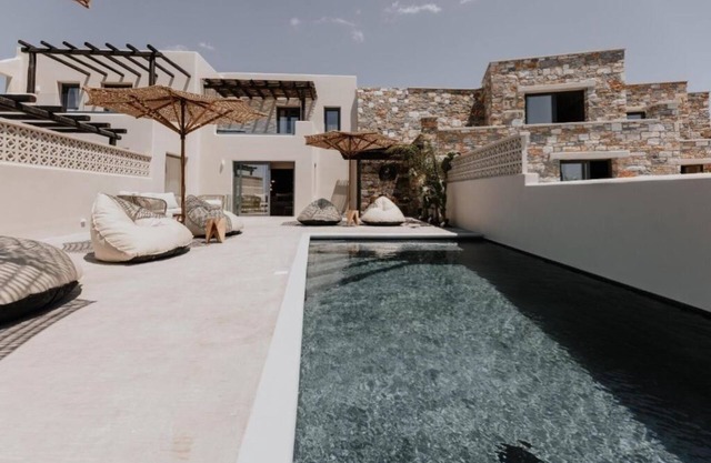 Prestige Villa With Private Pool & Jacuzzin