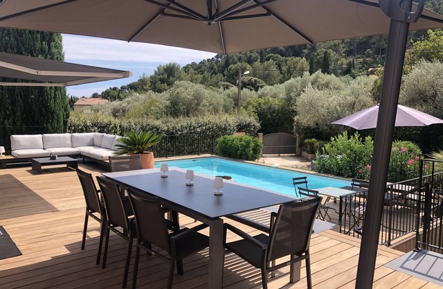 Pretty property in the Var with swimming pool