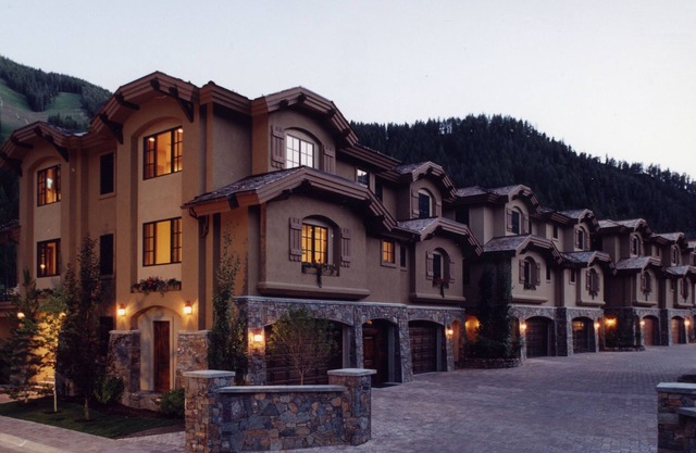 PRICE DROP THIS WEEK! Luxurious Mountain Townhome base of WARM SPRINGS! KETCHUM!
