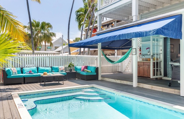 Prime Old Town Location w/Pool, Walk to Duval Steet | Blue Heron by AvantStay