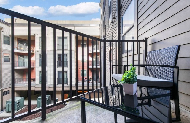 ~Prime Spot: 2BR Unit in BHM | Mins to BJCC & UAB~